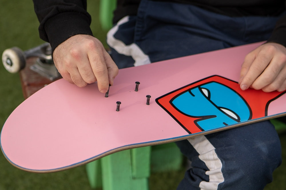 “WALK-OFF03” Pink Skateboard + “Clone03” Griptape!